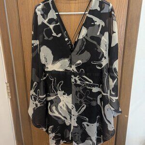 Halston Heritage Kimono‎ Sheer Dress Black Gray Vneck Stunning Feminine-M